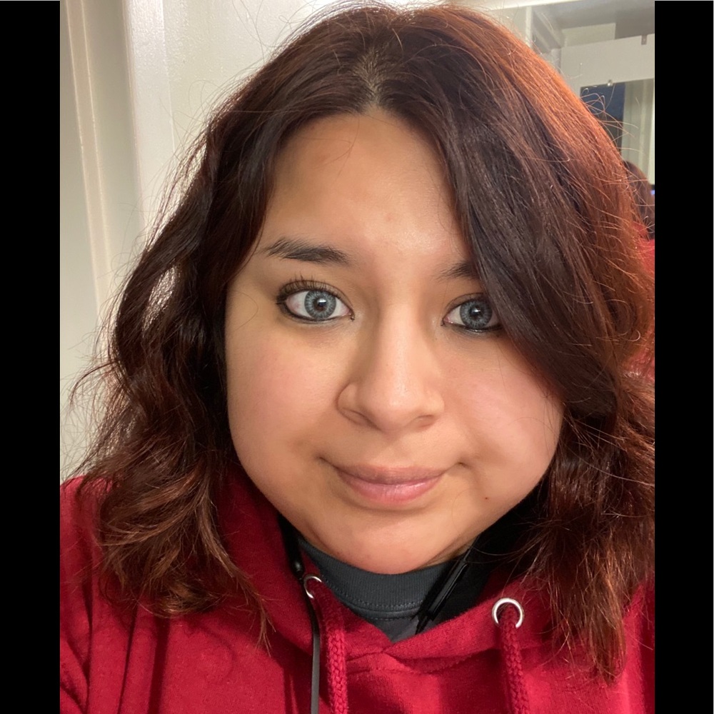 Meet your Posher, Crystal